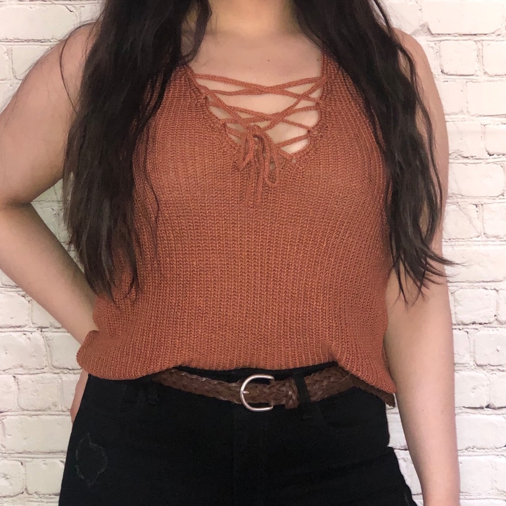 KNIT SWEATER TOP